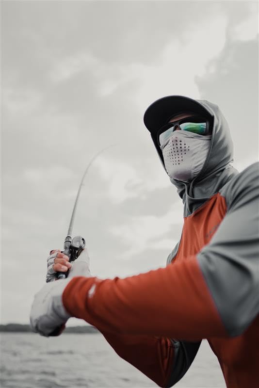 Simms UPF 50+ SunGaiter - Advanced Protection Neck Gaiter with Breathing Holes, Lightweight & Quick-Drying, Ideal for Anglers & Outdoor Enthusiasts (Sterling, One Size)