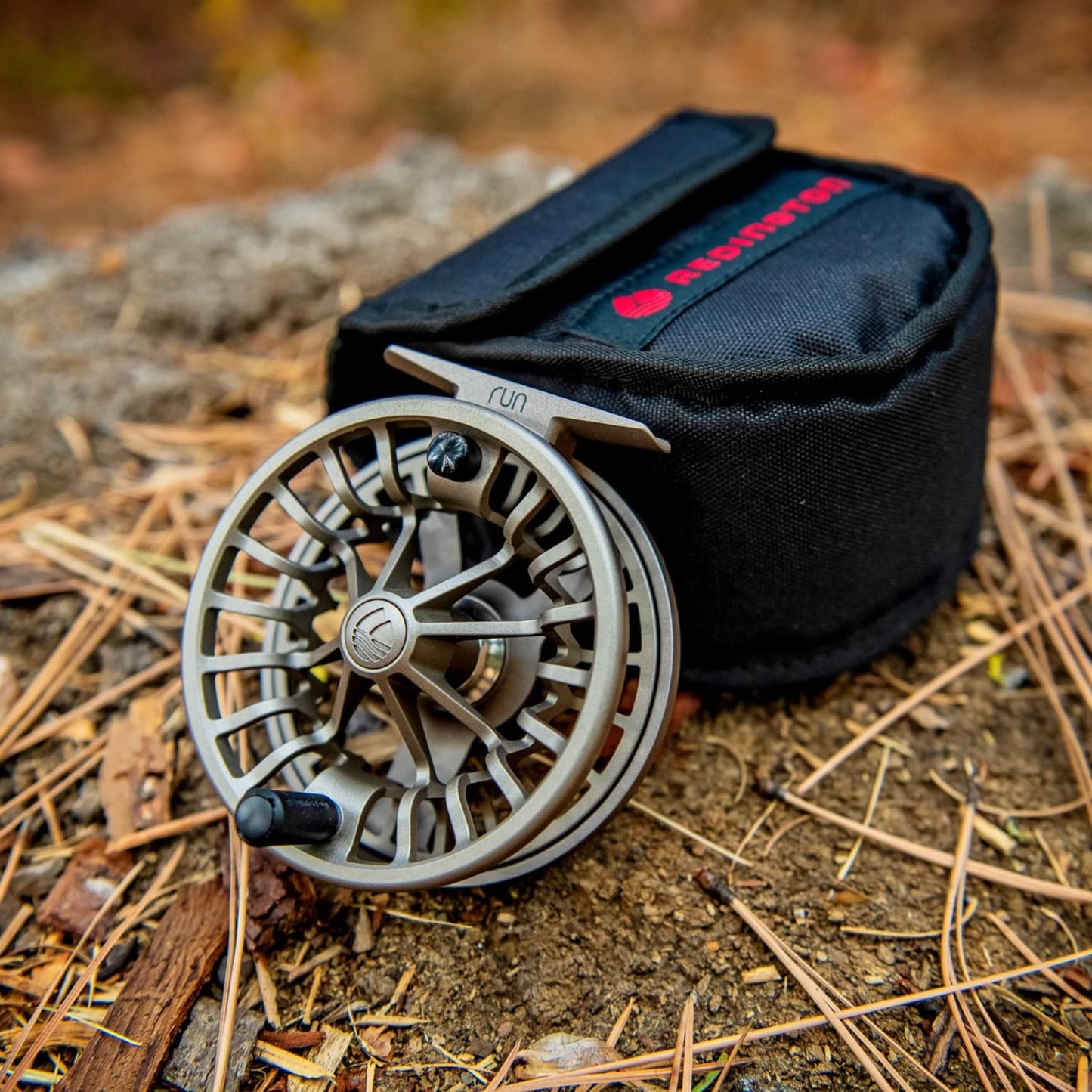 Redington Run Fly Reel, Lightweight Design for Trout, Freshwater Fishing, Carbon Fiber Drag System, Sand, 7/8 Weight