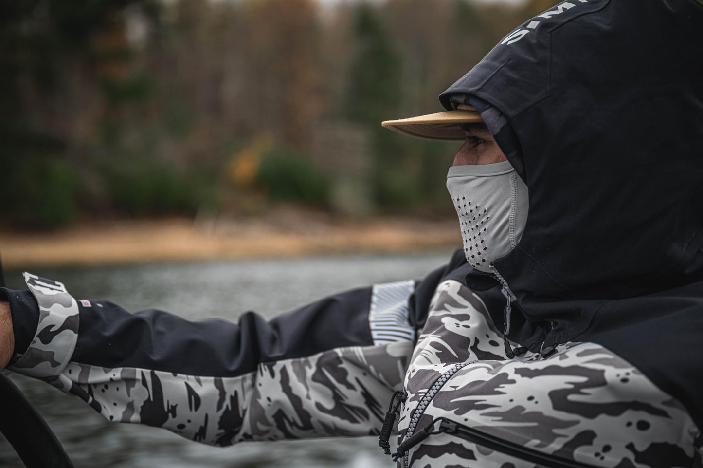 Simms UPF 50+ SunGaiter - Advanced Protection Neck Gaiter with Breathing Holes, Lightweight & Quick-Drying, Ideal for Anglers & Outdoor Enthusiasts (Sterling, One Size)